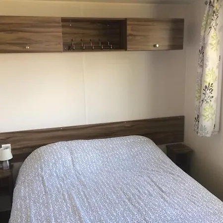 Mobil Luxe Dans Camping 4 * Proche Mer 17570 Camping
