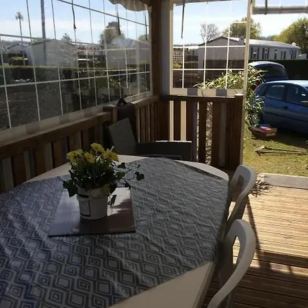 Mobil Luxe Dans Camping 4 * Proche Mer 17570 Camping